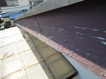 ▲破風板の経年劣化、塗膜剥離、乾燥